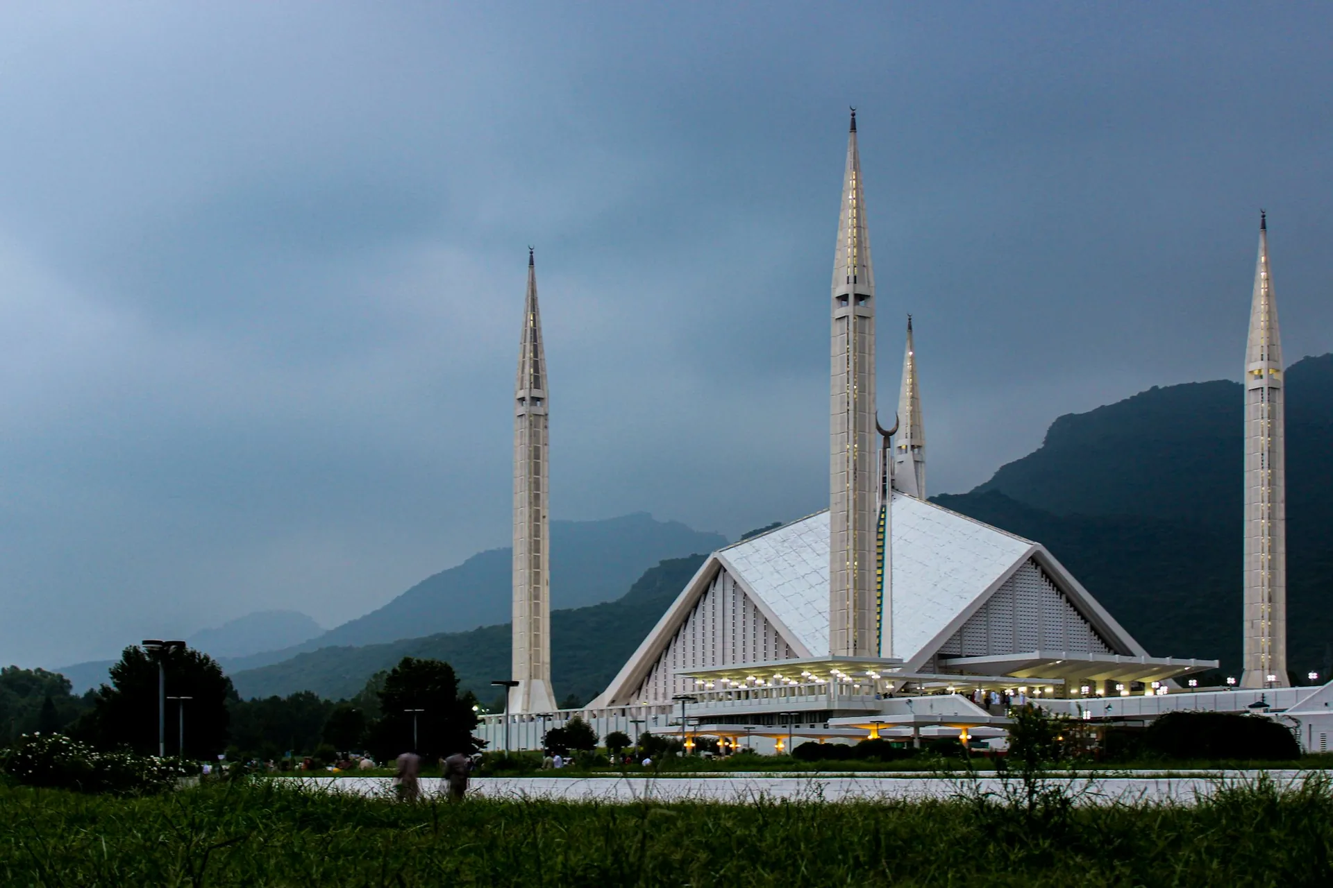 Faisal Hills Executive Block mosque